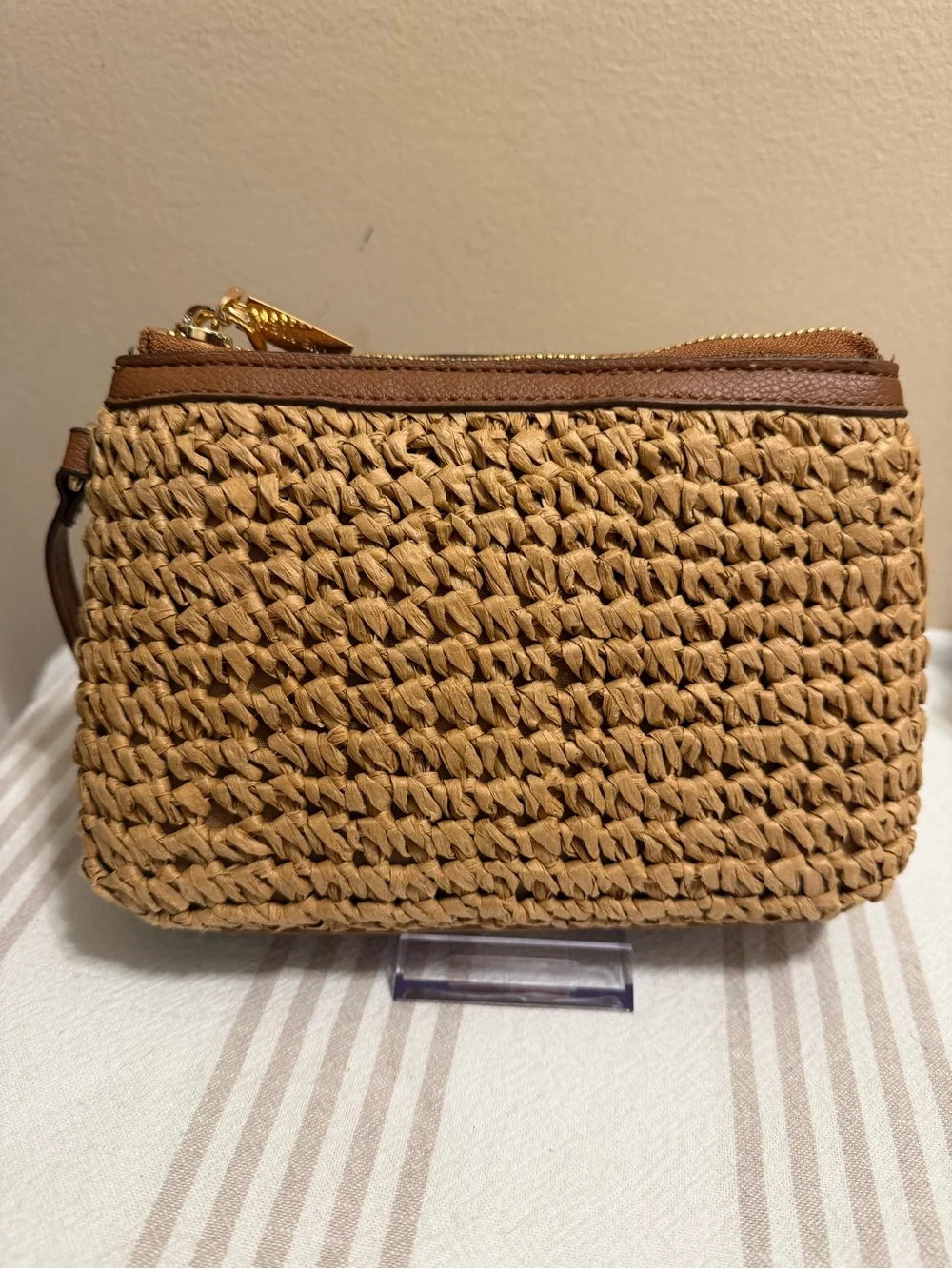 Anne Klein Woven Straw Wristlet Clutch Tan Zip Pouch